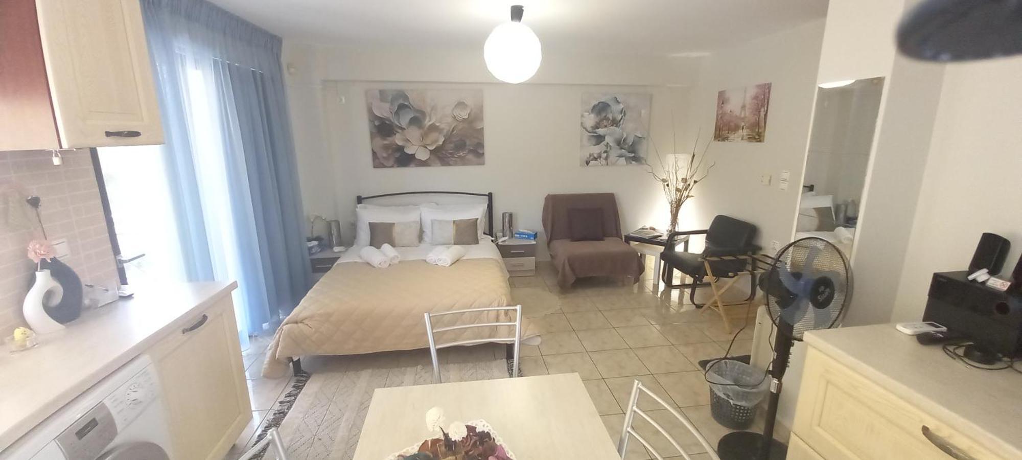 Lavrio Center - Thanasis' Studio Eksteriør billede